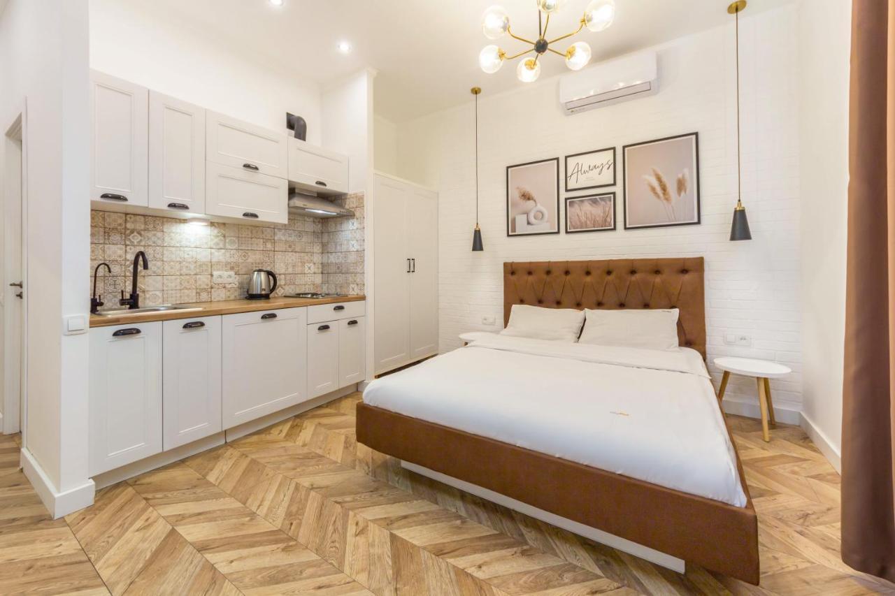 Self Check-In Apartments Kiev Ngoại thất bức ảnh
