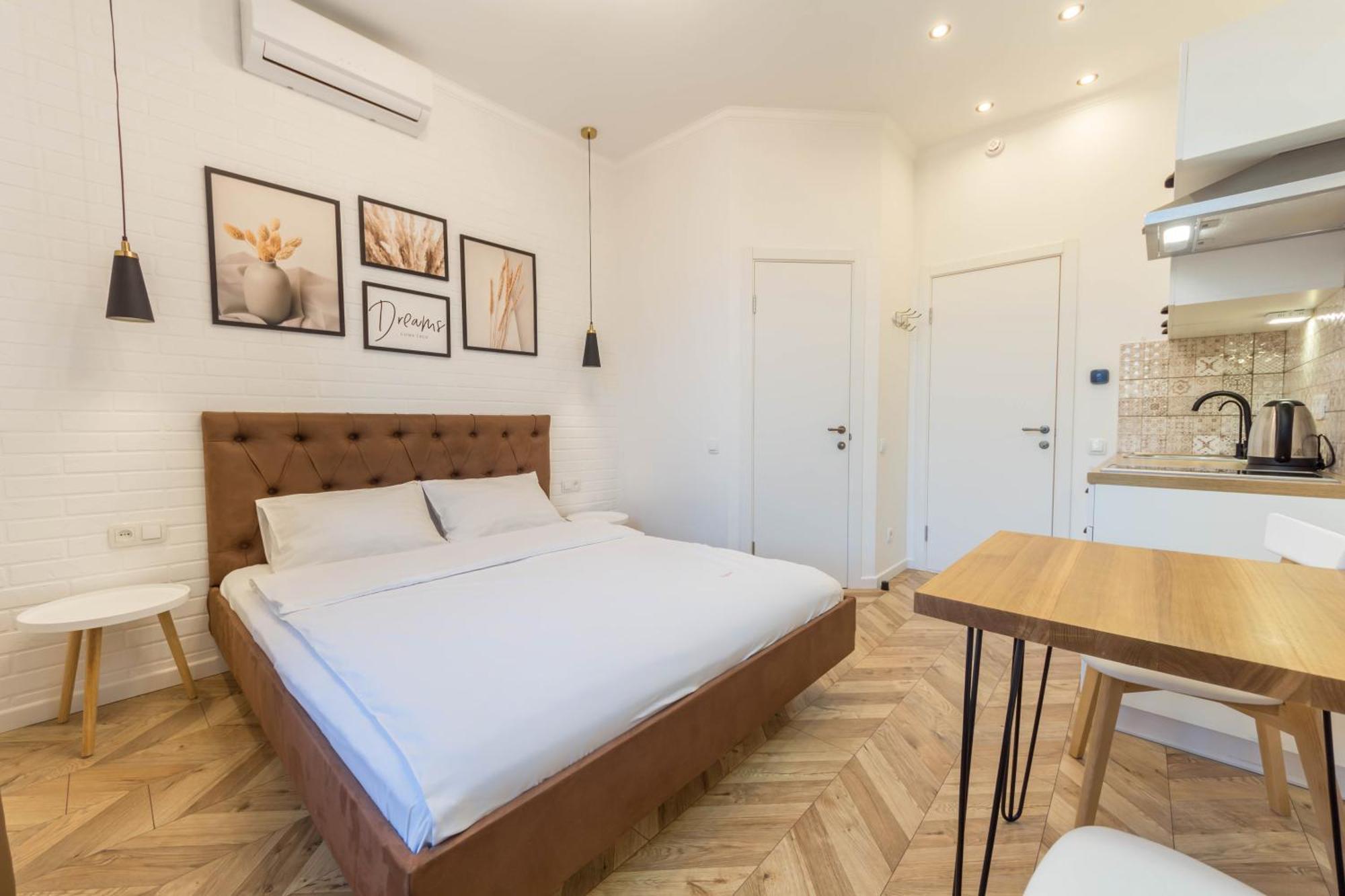 Self Check-In Apartments Kiev Ngoại thất bức ảnh
