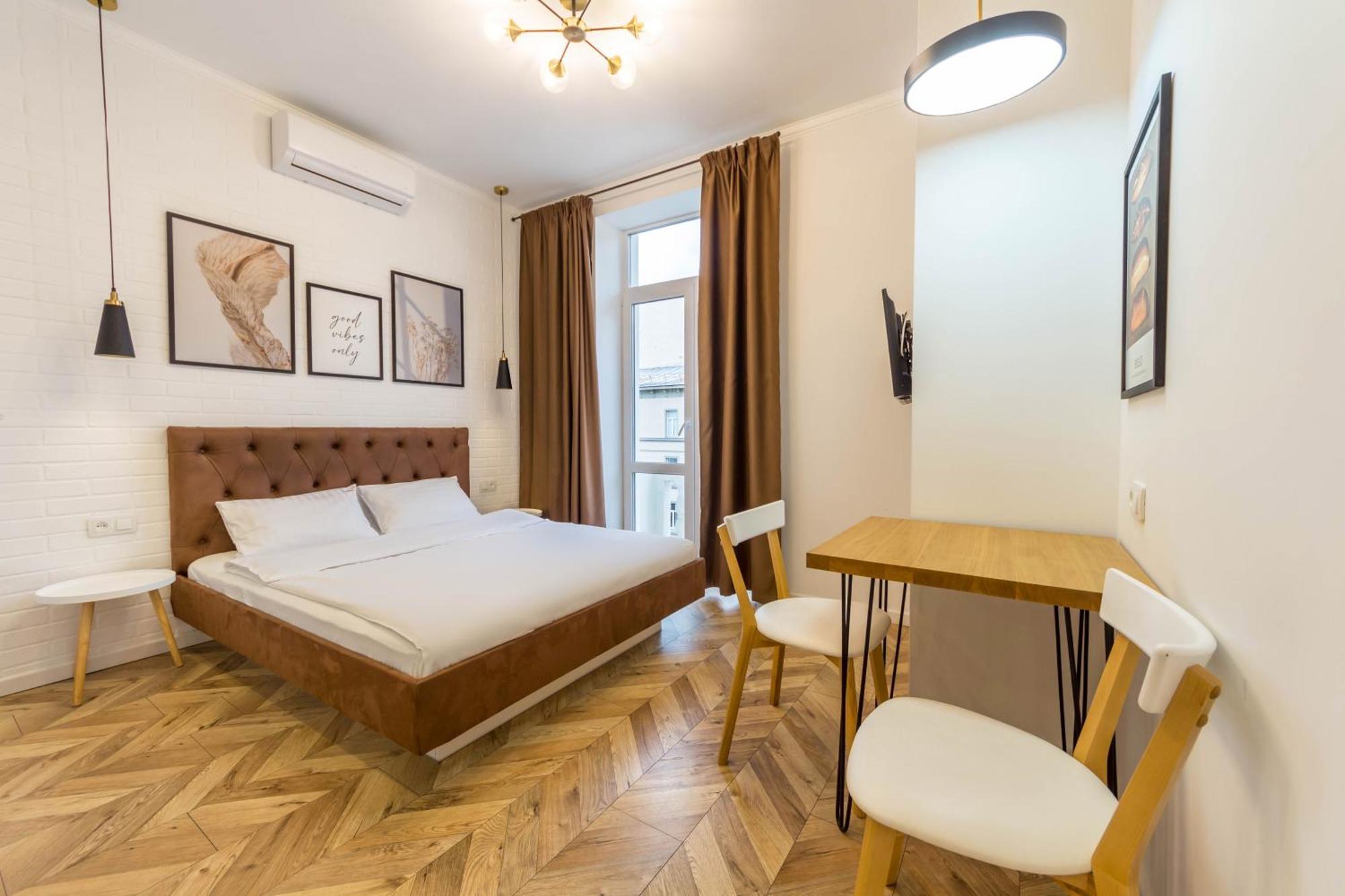 Self Check-In Apartments Kiev Ngoại thất bức ảnh