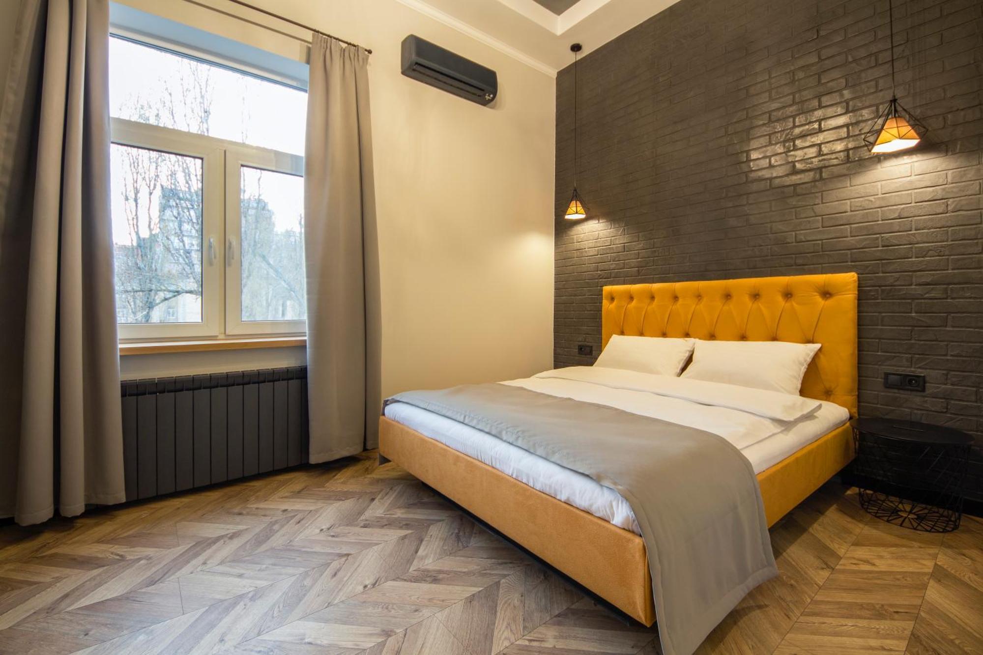 Self Check-In Apartments Kiev Ngoại thất bức ảnh