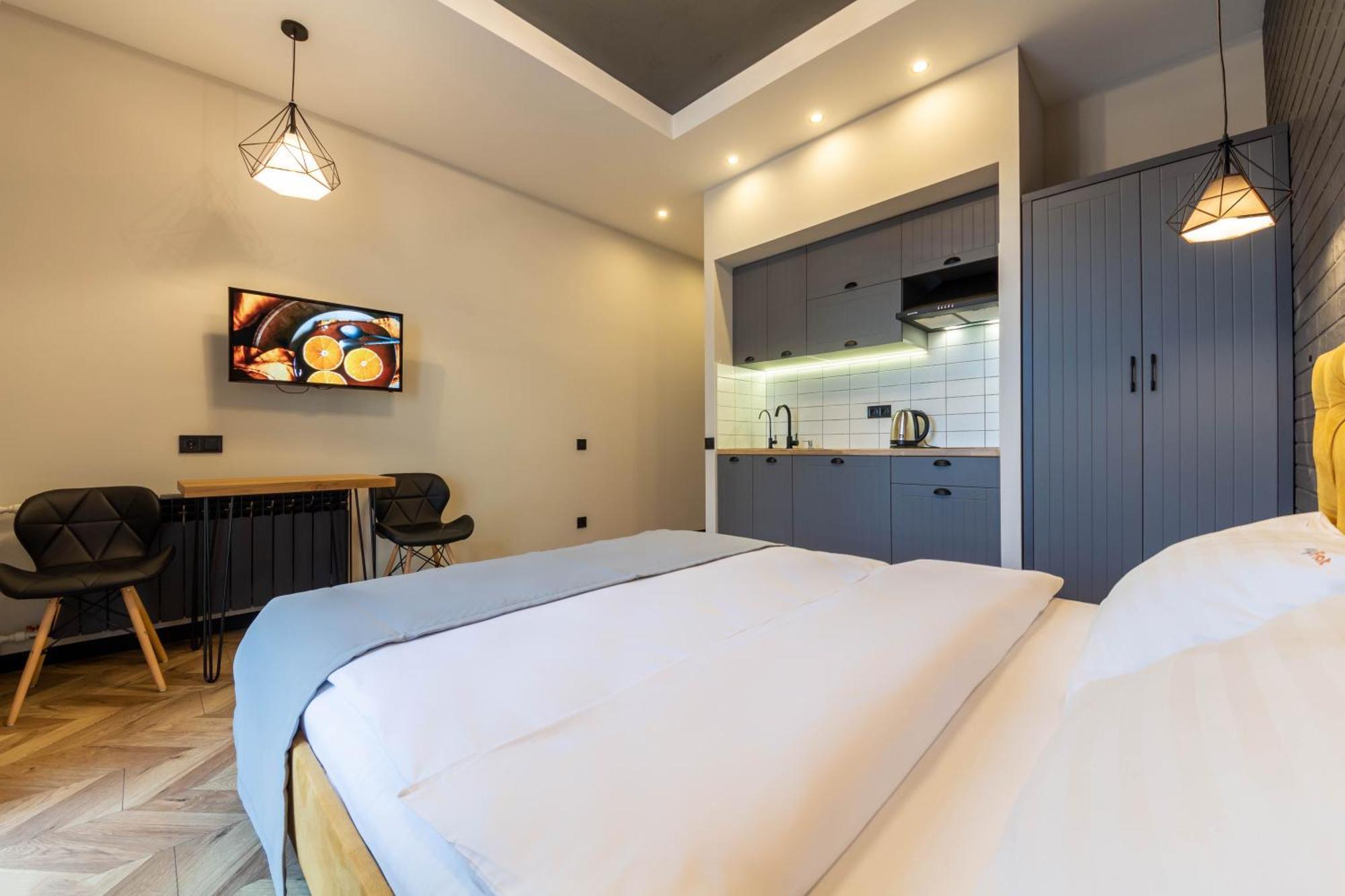 Self Check-In Apartments Kiev Ngoại thất bức ảnh