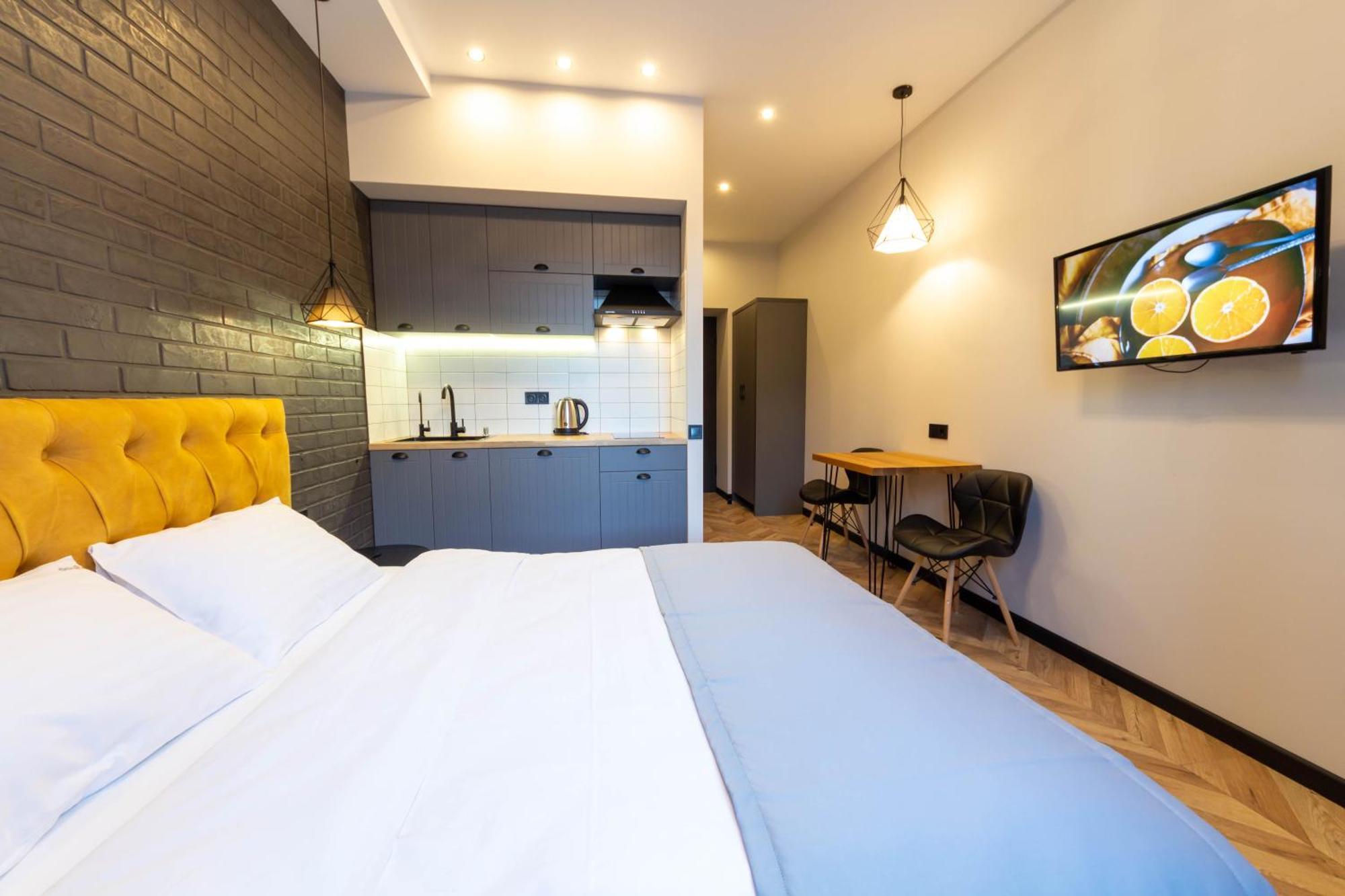 Self Check-In Apartments Kiev Ngoại thất bức ảnh
