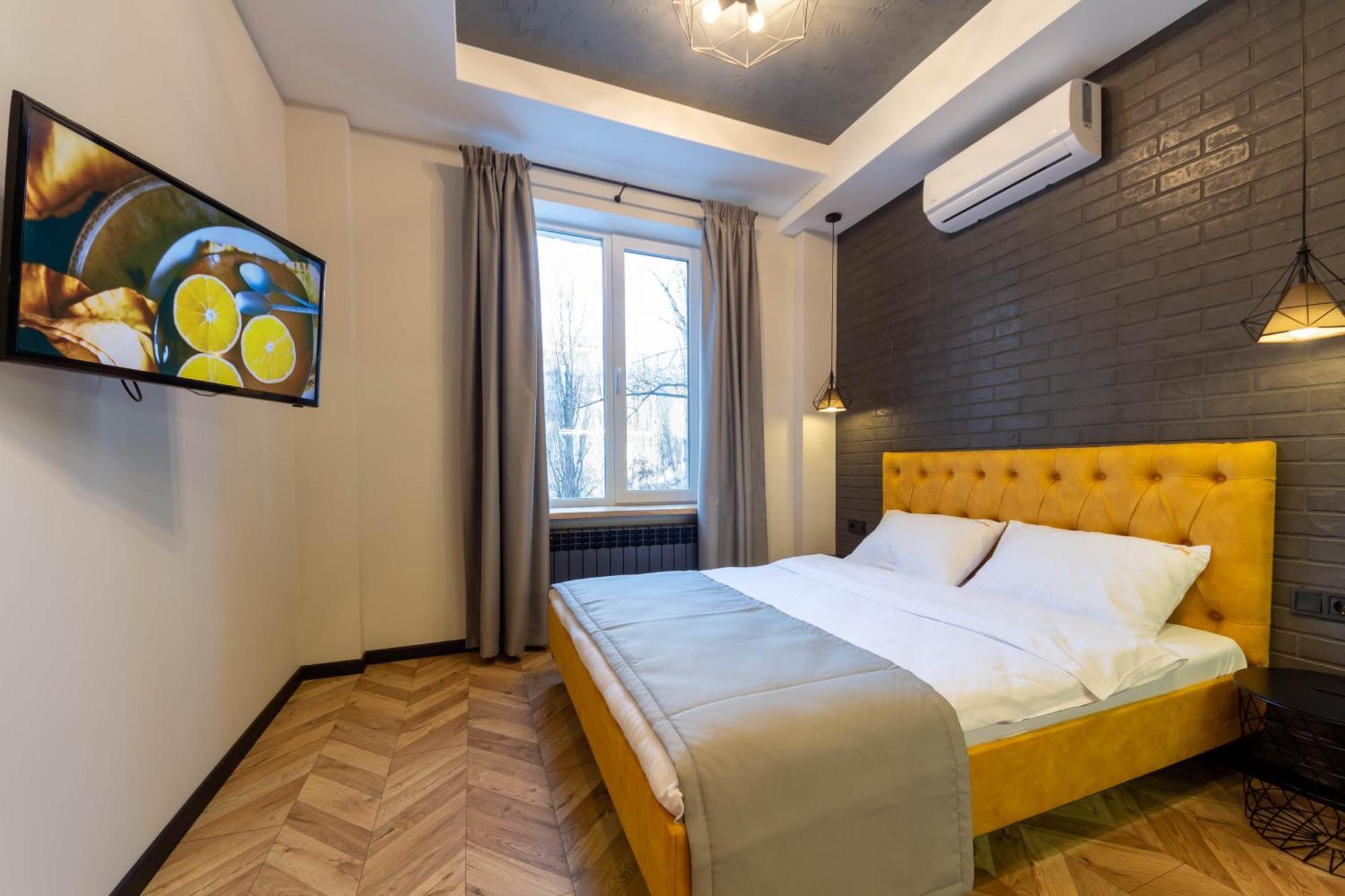 Self Check-In Apartments Kiev Ngoại thất bức ảnh