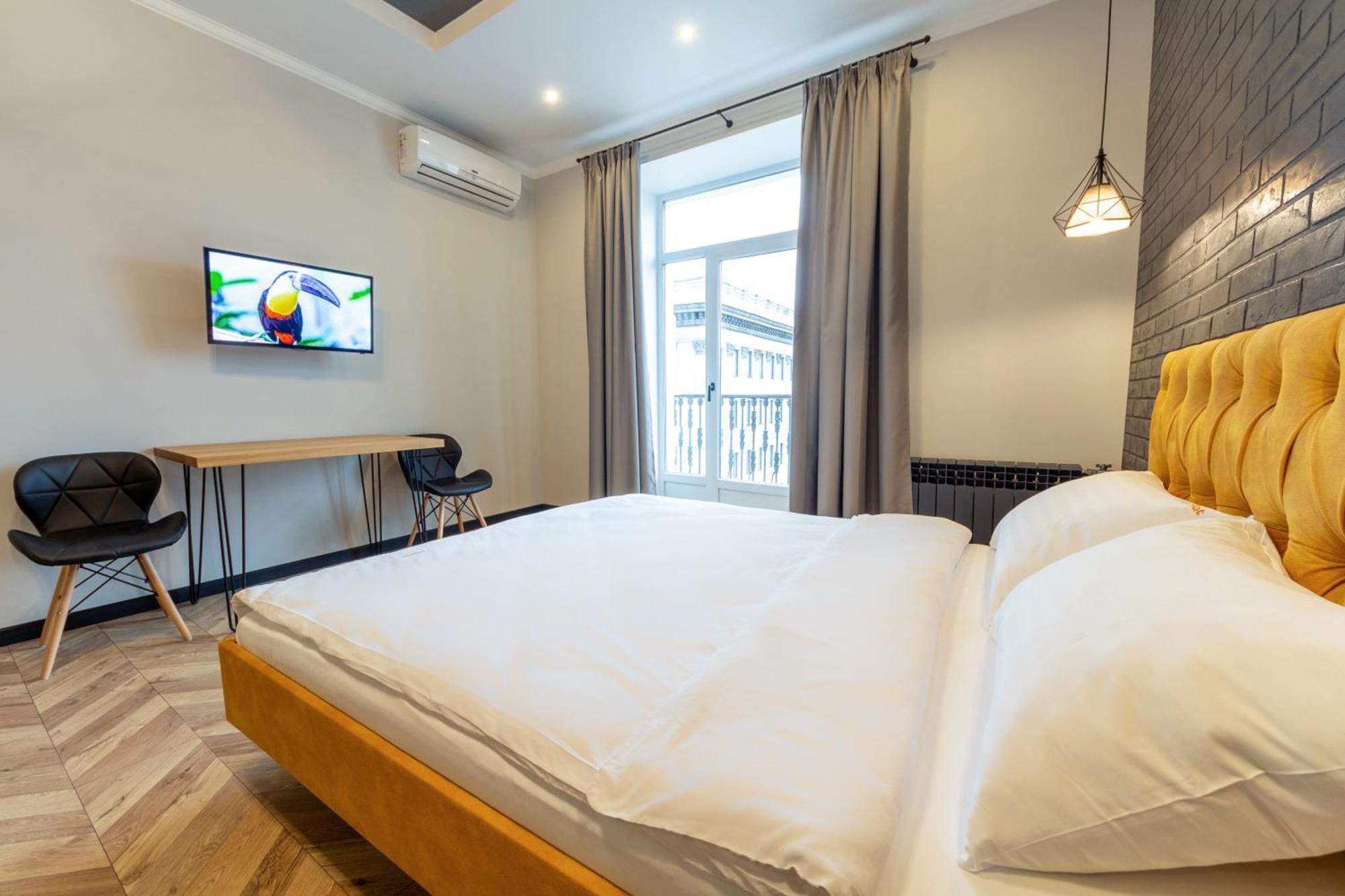 Self Check-In Apartments Kiev Ngoại thất bức ảnh