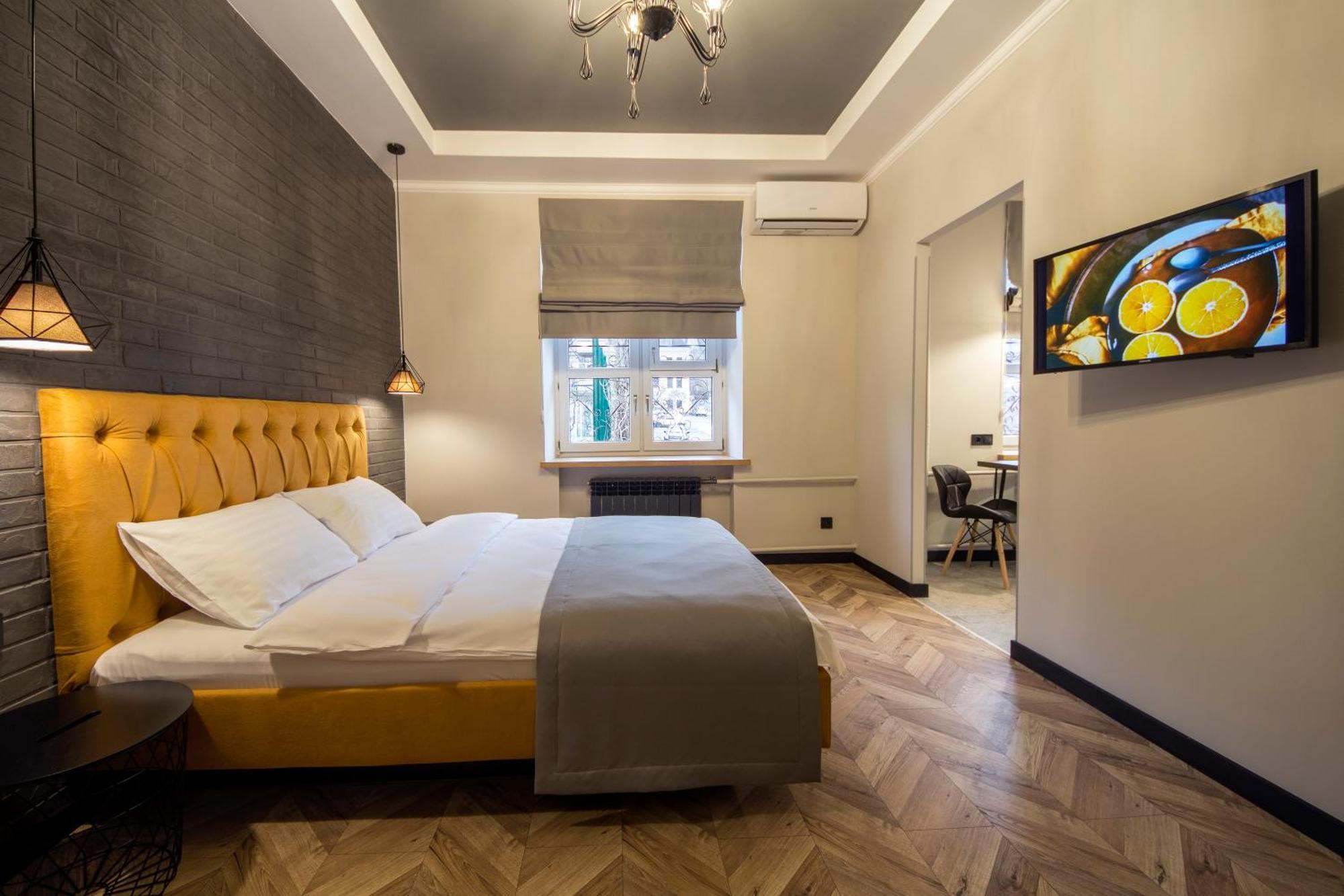Self Check-In Apartments Kiev Ngoại thất bức ảnh