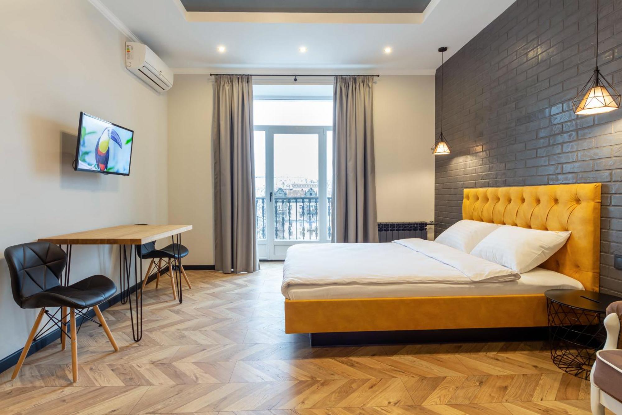Self Check-In Apartments Kiev Ngoại thất bức ảnh
