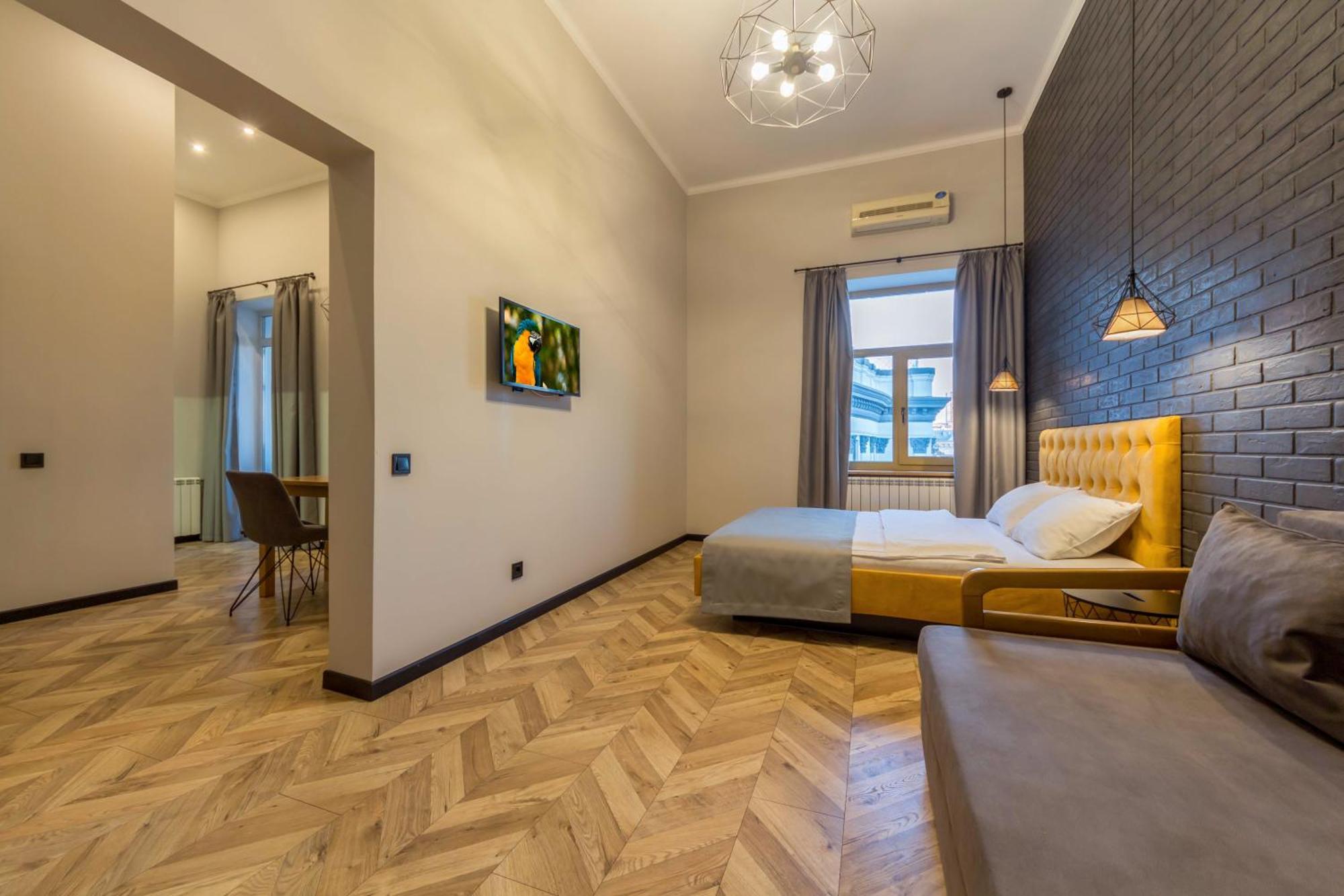 Self Check-In Apartments Kiev Ngoại thất bức ảnh