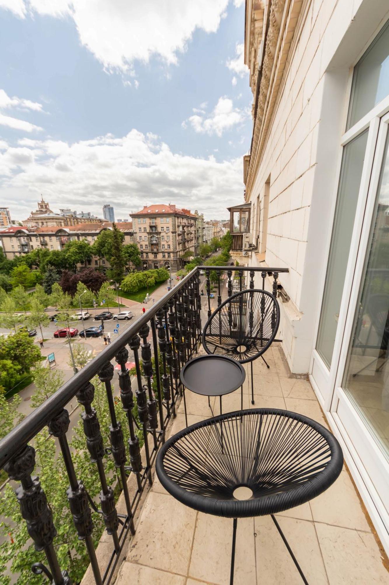 Self Check-In Apartments Kiev Ngoại thất bức ảnh